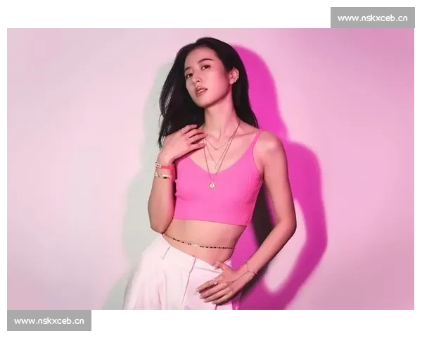 周雨彤以独特气质诠释都市女性坚韧与温柔并存的新魅力